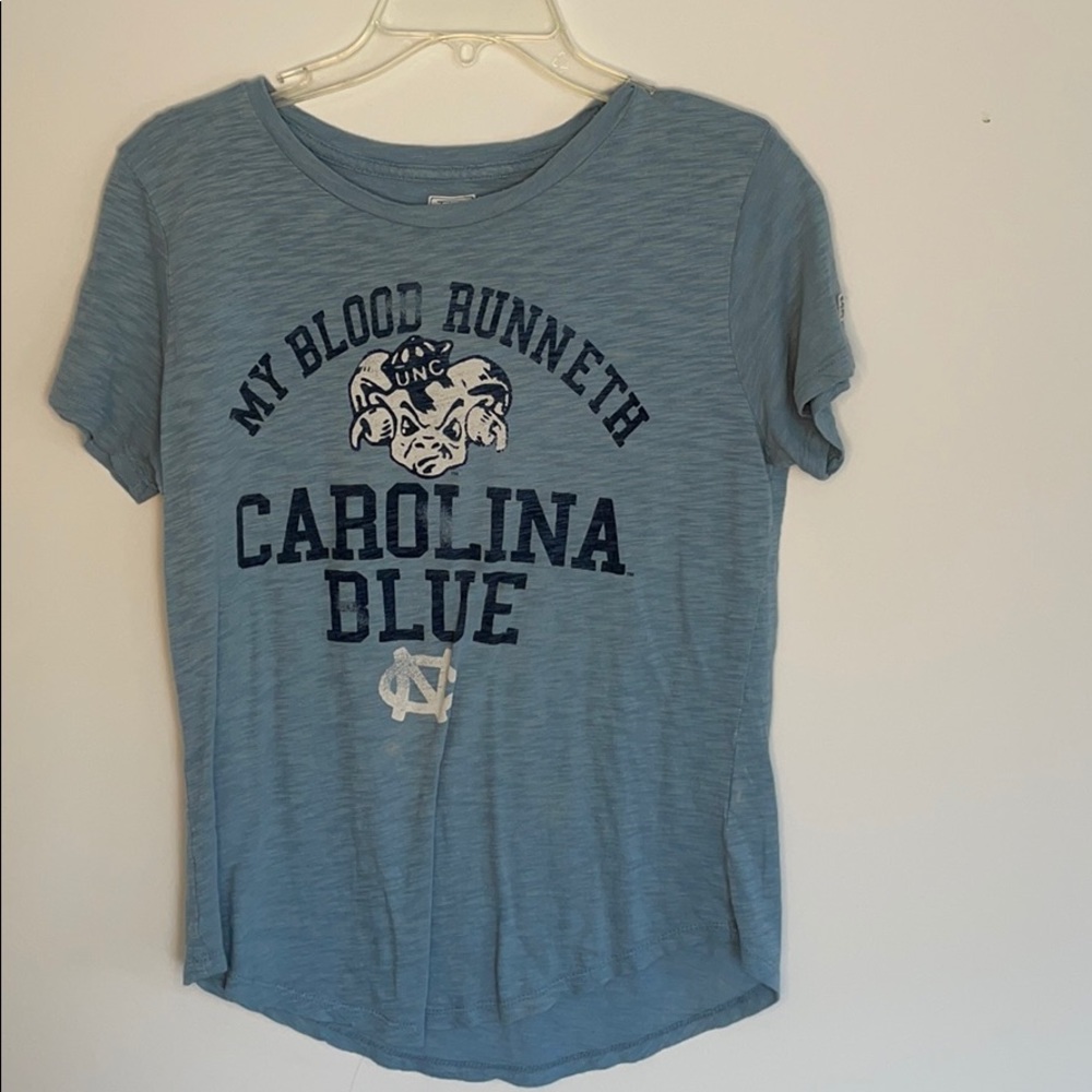 American Eagle college tee